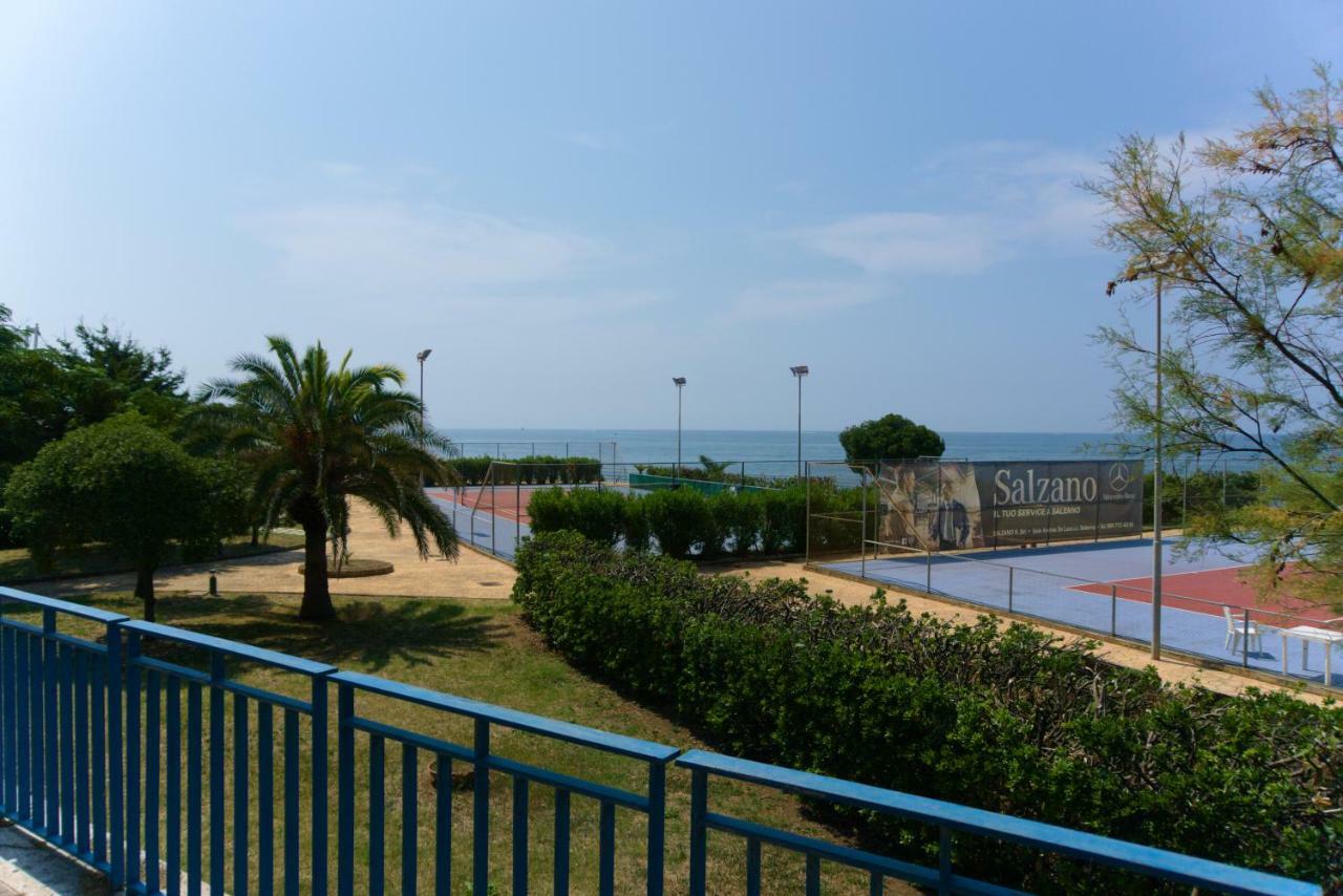 Neverending Sea Luxury Apartment in Salerno Center Buitenkant foto